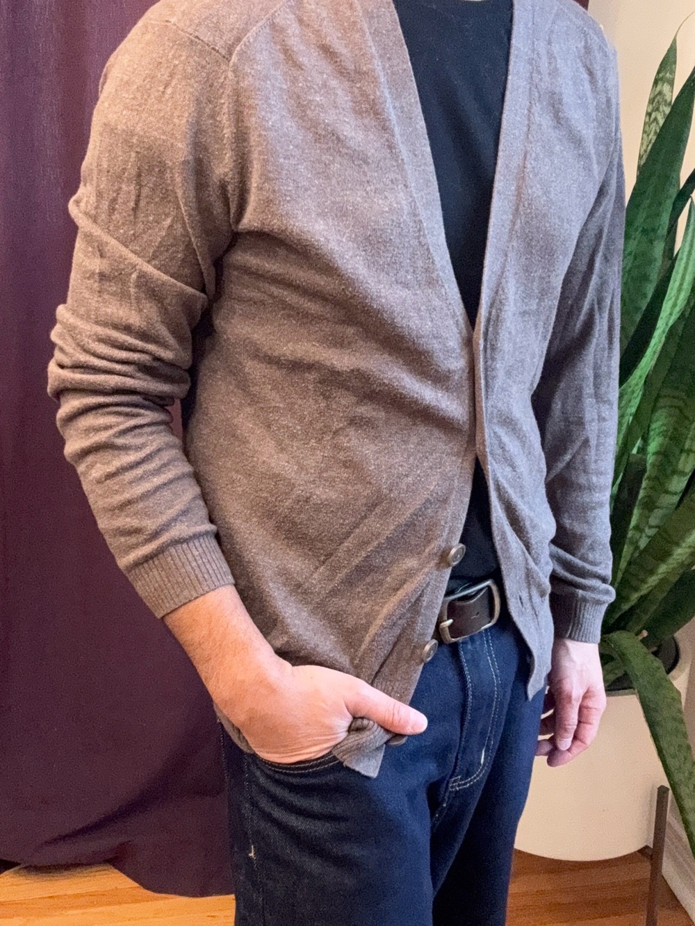 Gap Men’s V-Neck Button Cardigan Sweater Brown S/M